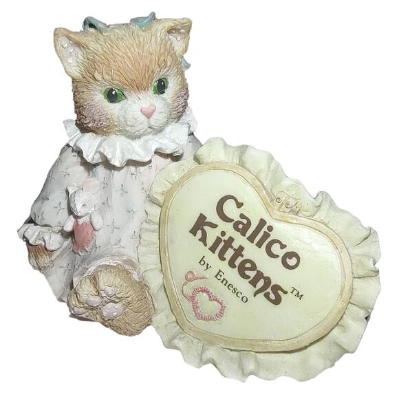 Enesco Calico Kittens Love Heart Signage Plaque 1992 #699179 Ruffle Cat Figurine - Picture 8 of 9